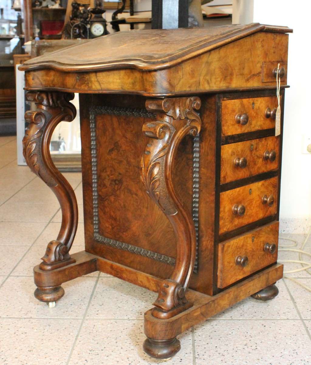 Baroko - psací stolek