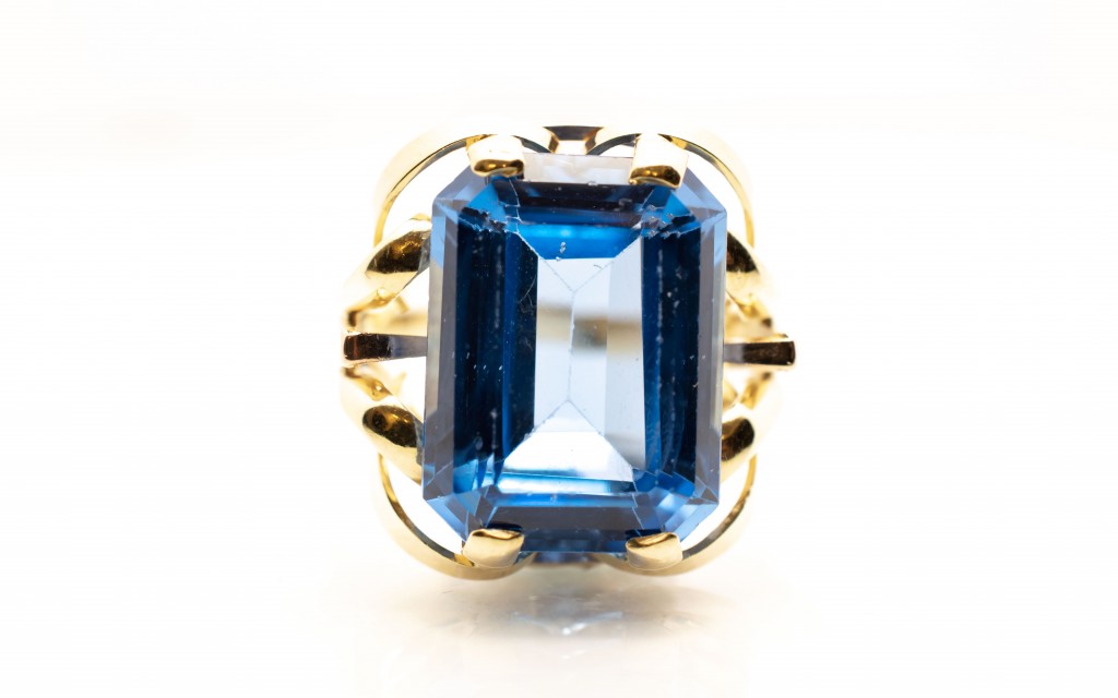 Zlatý prsten s modrým kamenem - topaz, vel. 61