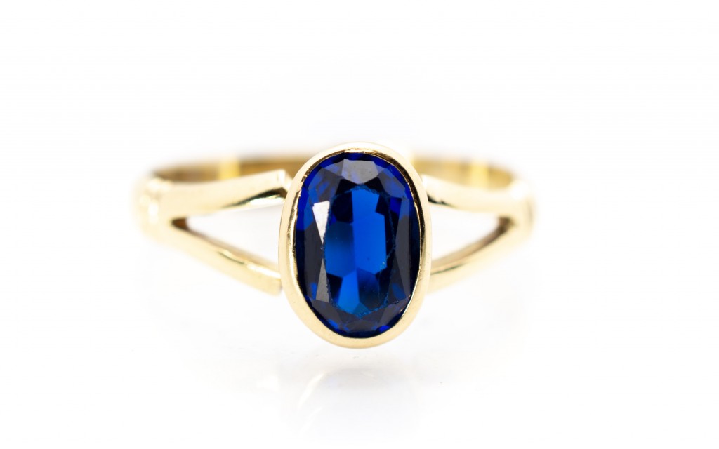 Zlatý prsten s modrým kamenem, vel. 59,5