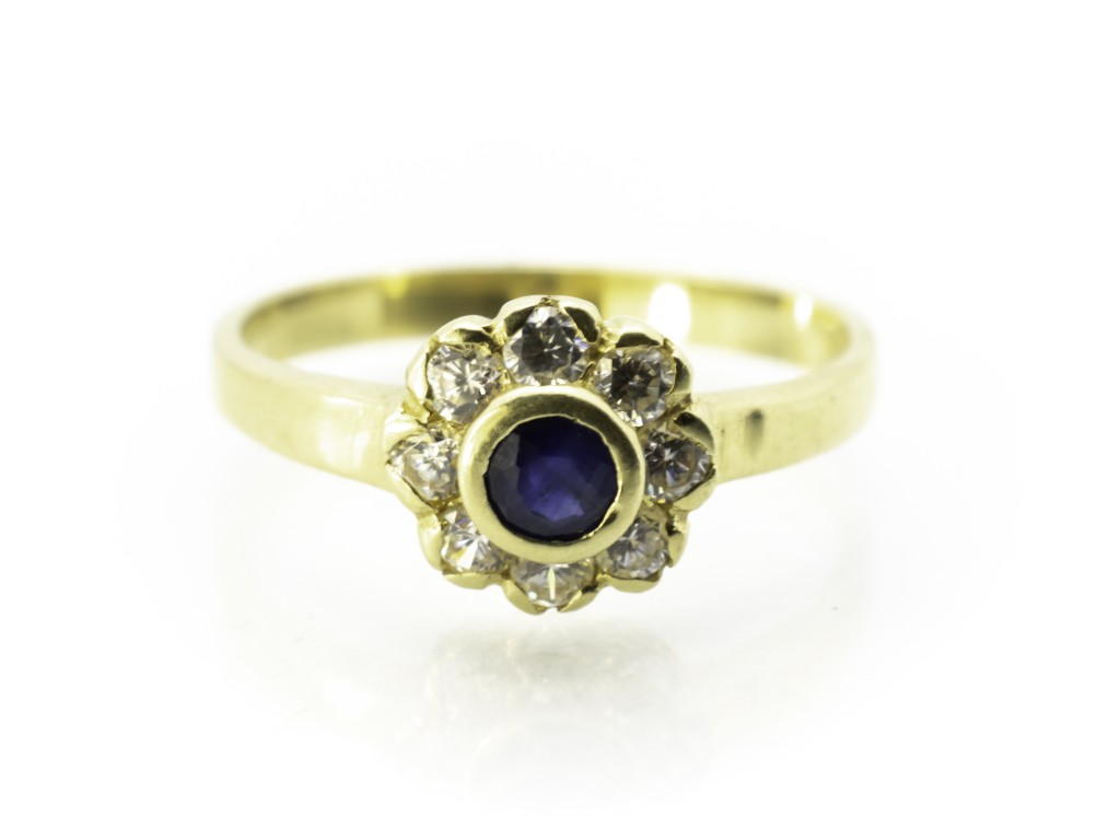 Zlatý prsten, kytička se zirkony, vel. 57