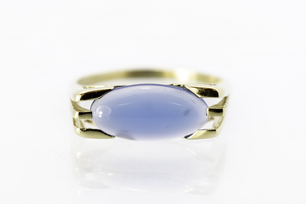 Zlatý prsten s modrým kamenem, vel. 68
