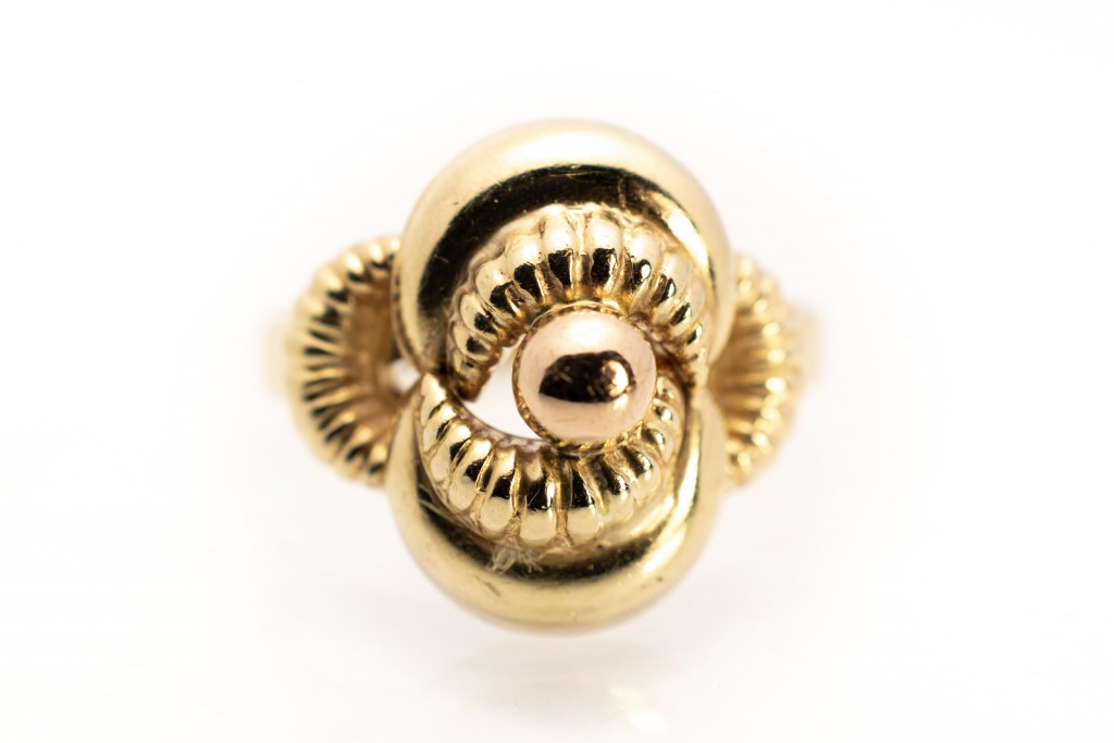 Zlatý prsten - první republika, vel. 64
