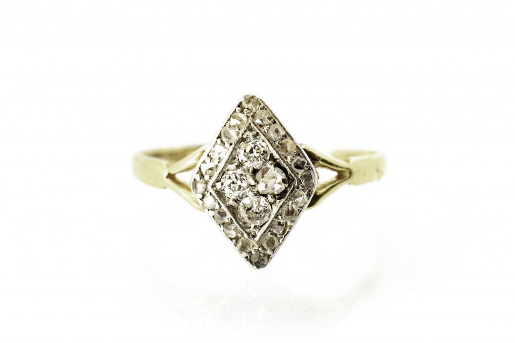 Prsten s diamanty ve stylu Art deco