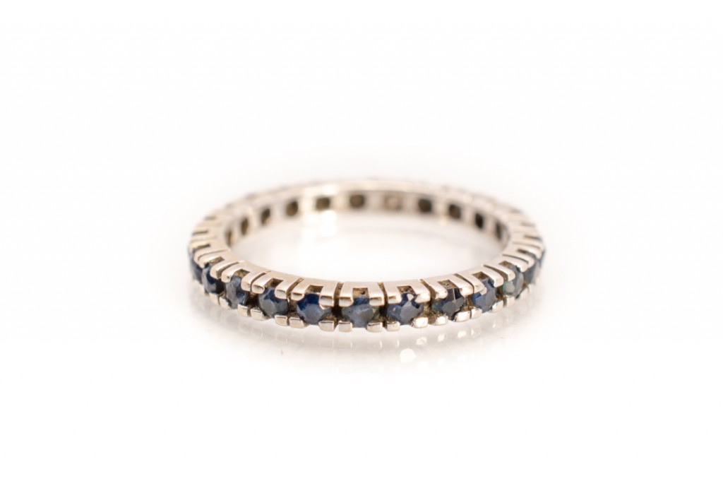Zlatý prsten s modrými kameny, vel. 52