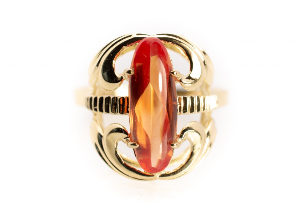 Zlatý prsten s oranžovým kamenem, vel. 60