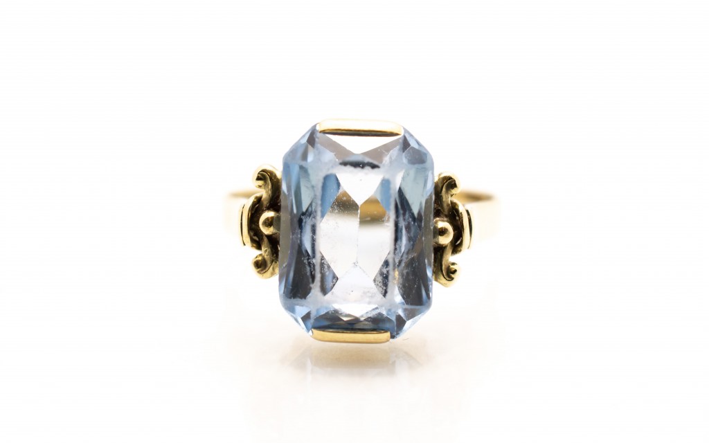 Starožitný zlatý prsten s modrým kamenem - topaz, vel. 57