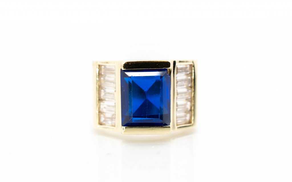 Zlatý prsten s modrým kamenem, vel. 53,5
