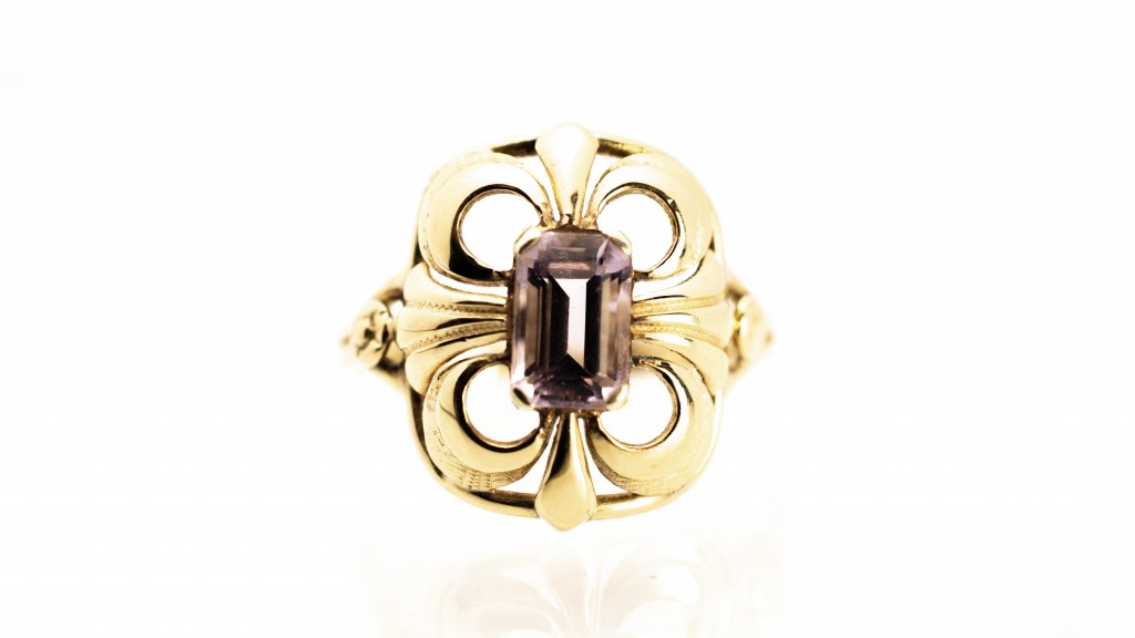 Zlatý prsten s fialovým kamenem - ametyst, vel.57