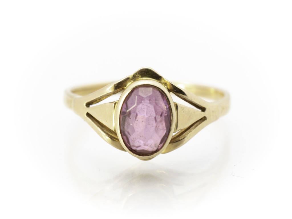 Zlatý prsten z růžového zlata s růžovým kamenem, vel. 57