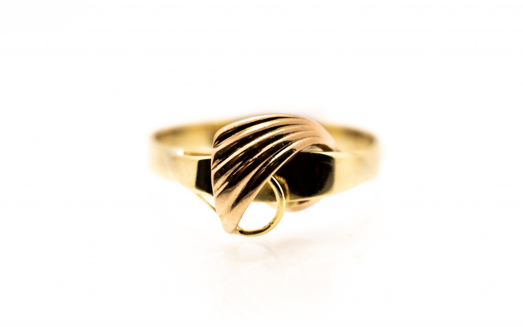 Zlatý prsten, vel. 59