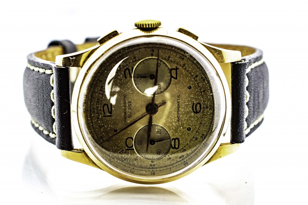Zlaté hodinky Chronographe