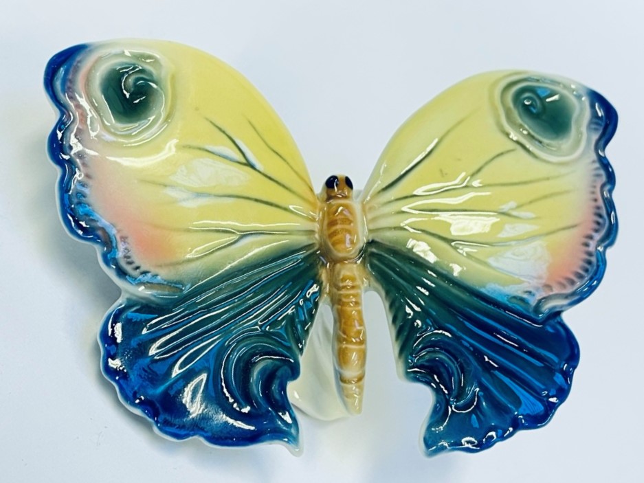 Porcelánový motýlek - ENS