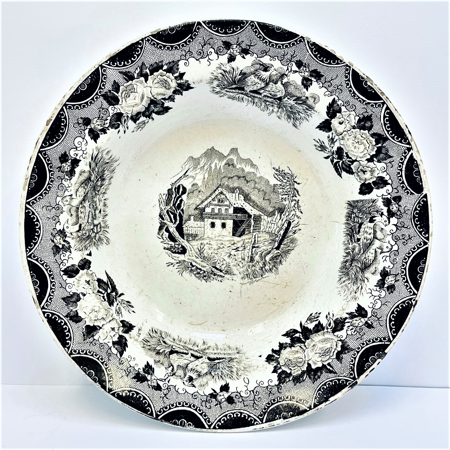 Porcelánový talíř- L&C. Hardmunth Č. Budějovice