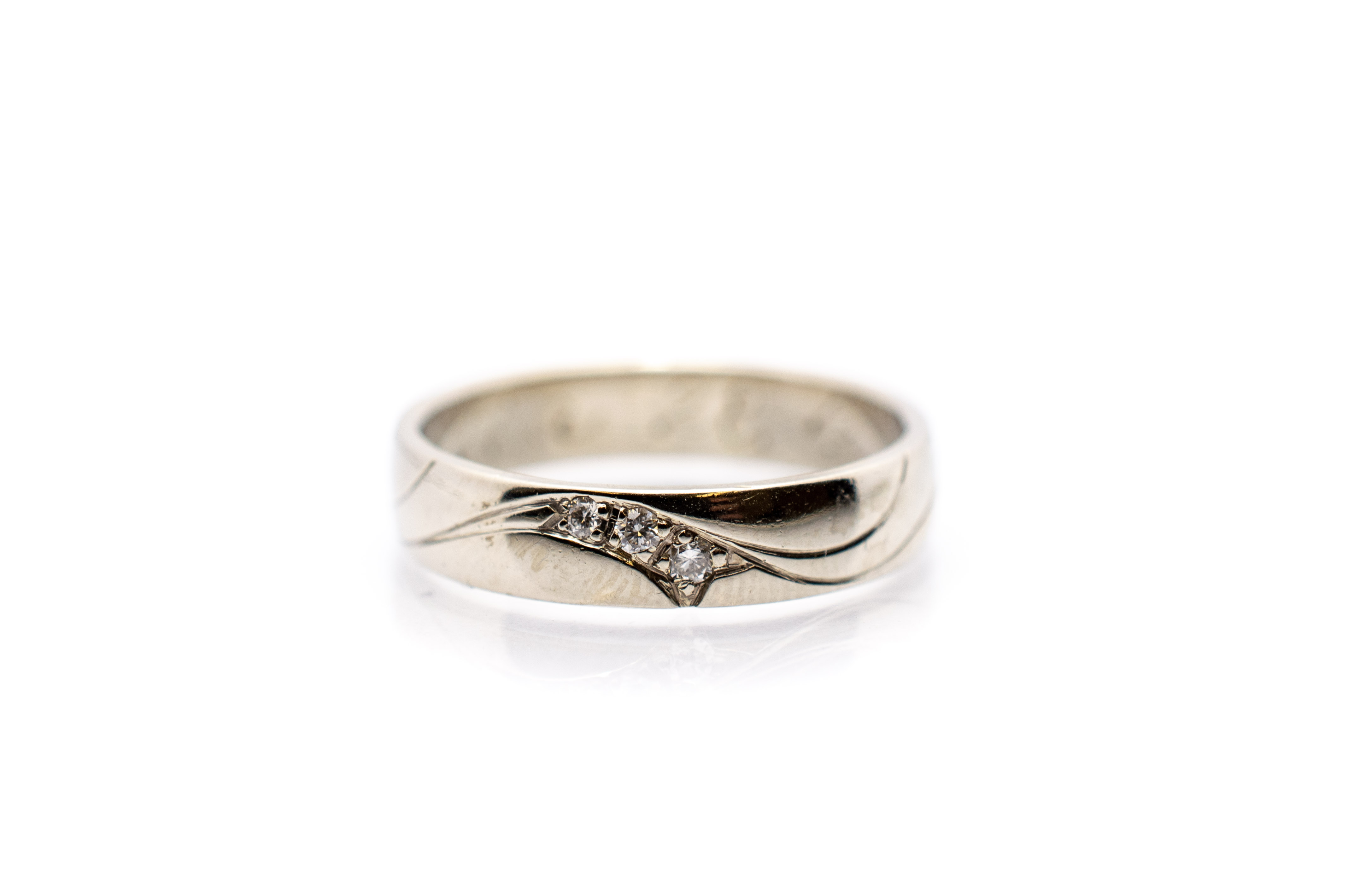 Prsten z bílého zlata s diamantem, vel. 52