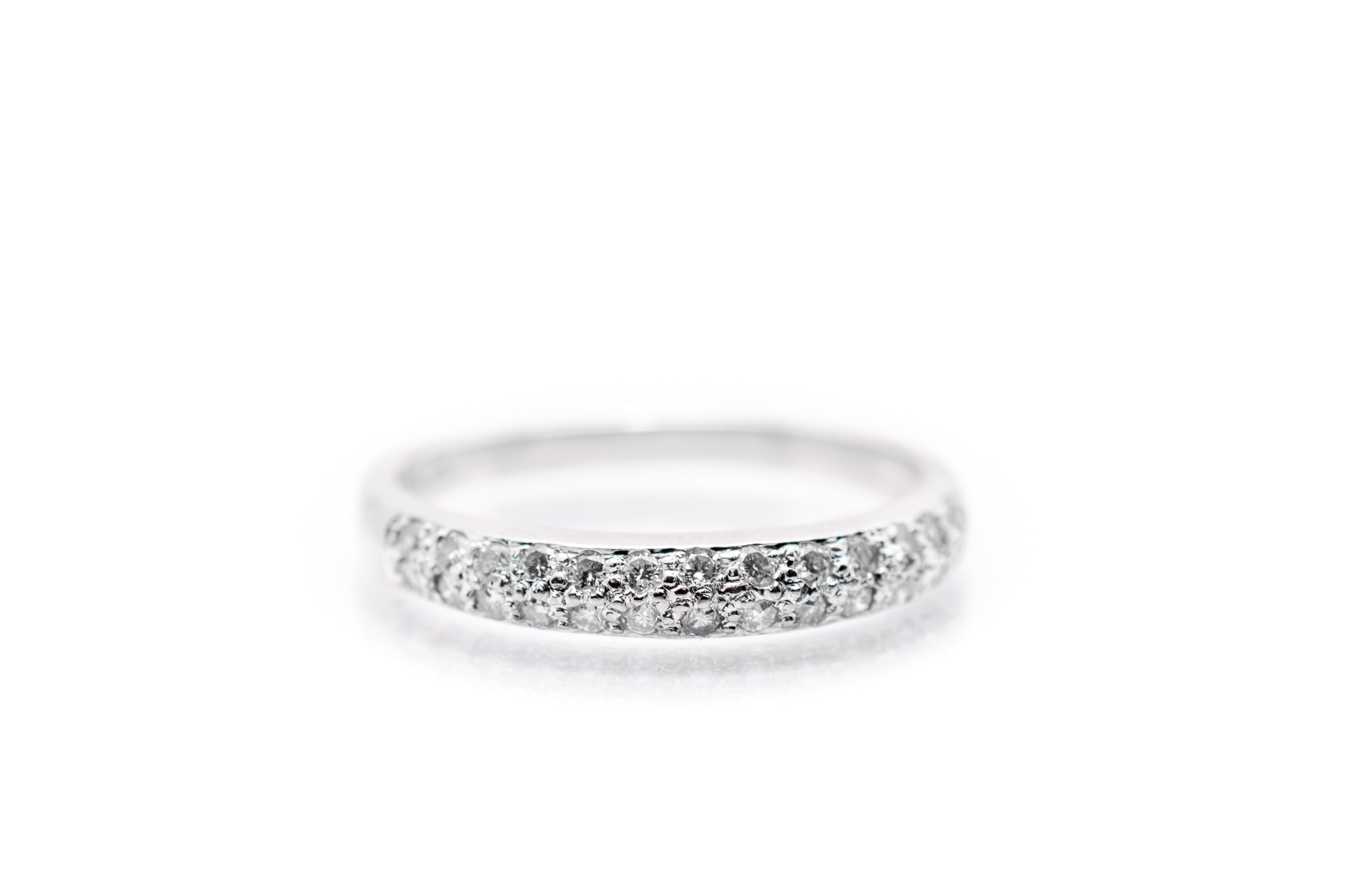 Prsten z bílého zlata s diamanty, vel. 53,5
