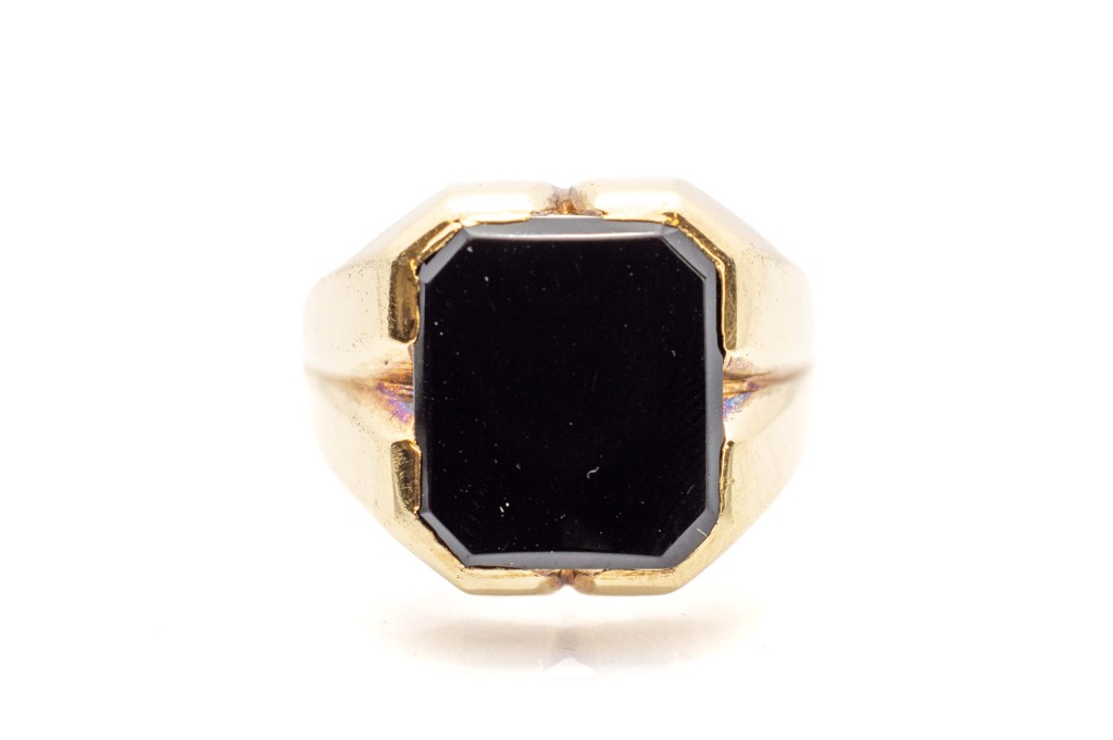 Zlatý prsten s onyxem pánský, vel. 69