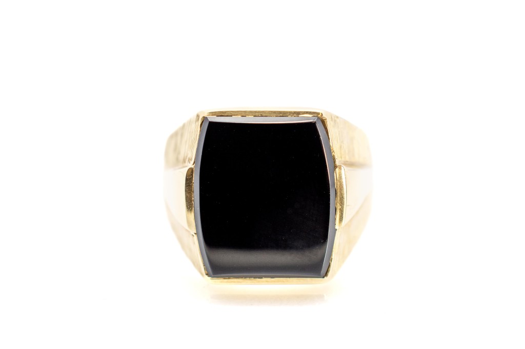Zlatý prsten s onyxem pánský, vel. 65