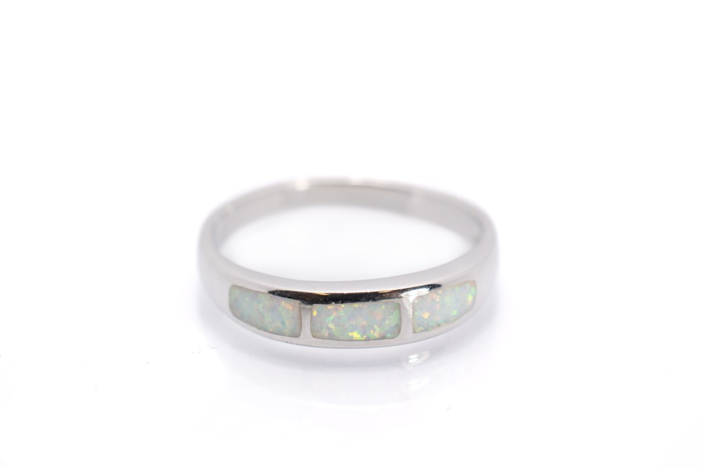 Střbrný prsten s opálem - vel 59