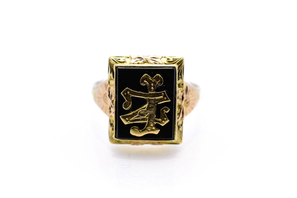 Starožitý zlatý pánský prsten s monogramem, vel. 65