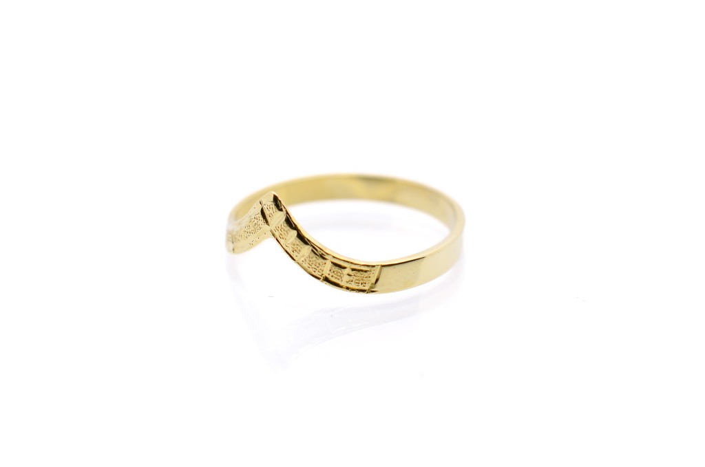 Zlatý prsten, vel. 52