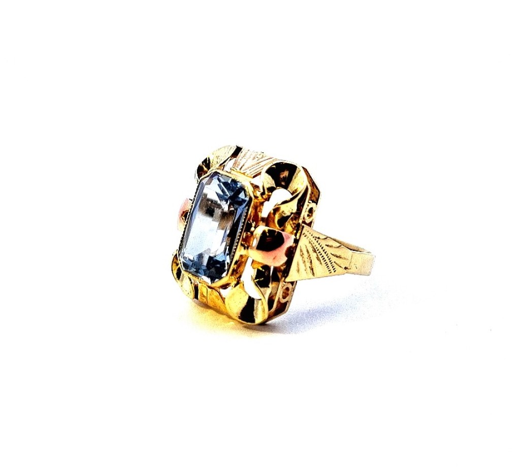 Zlatý prsten s modrým kamenem - topaz, vel. 53