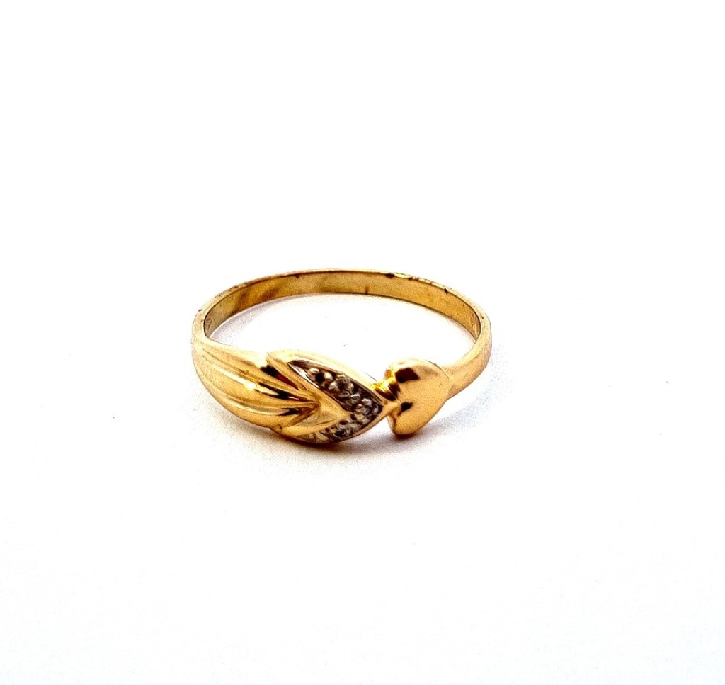 Zlatý prsten s diamanty, vel. 61