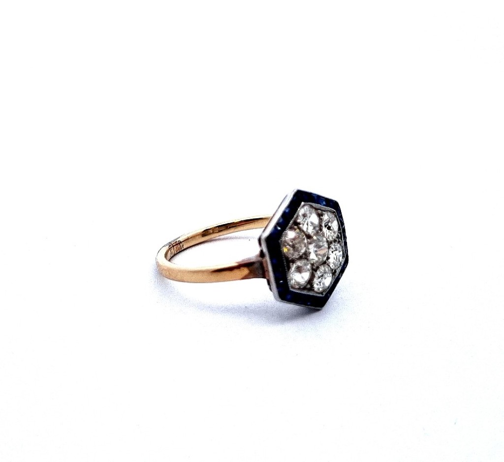 Art deco prsten s diamanty a safíry, vel. 49,5