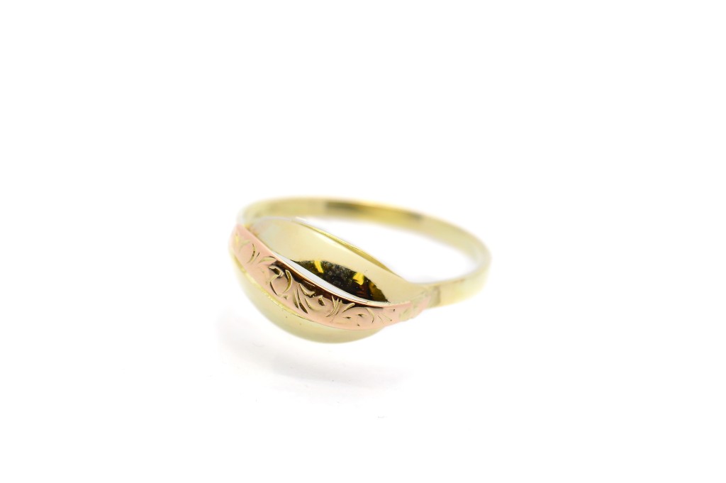 Zlatý prsten, vel. 57