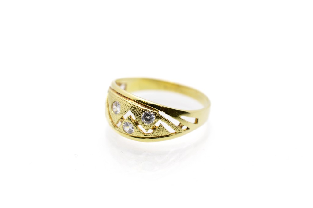 Zlatý prsten se zirkony, vel. 61