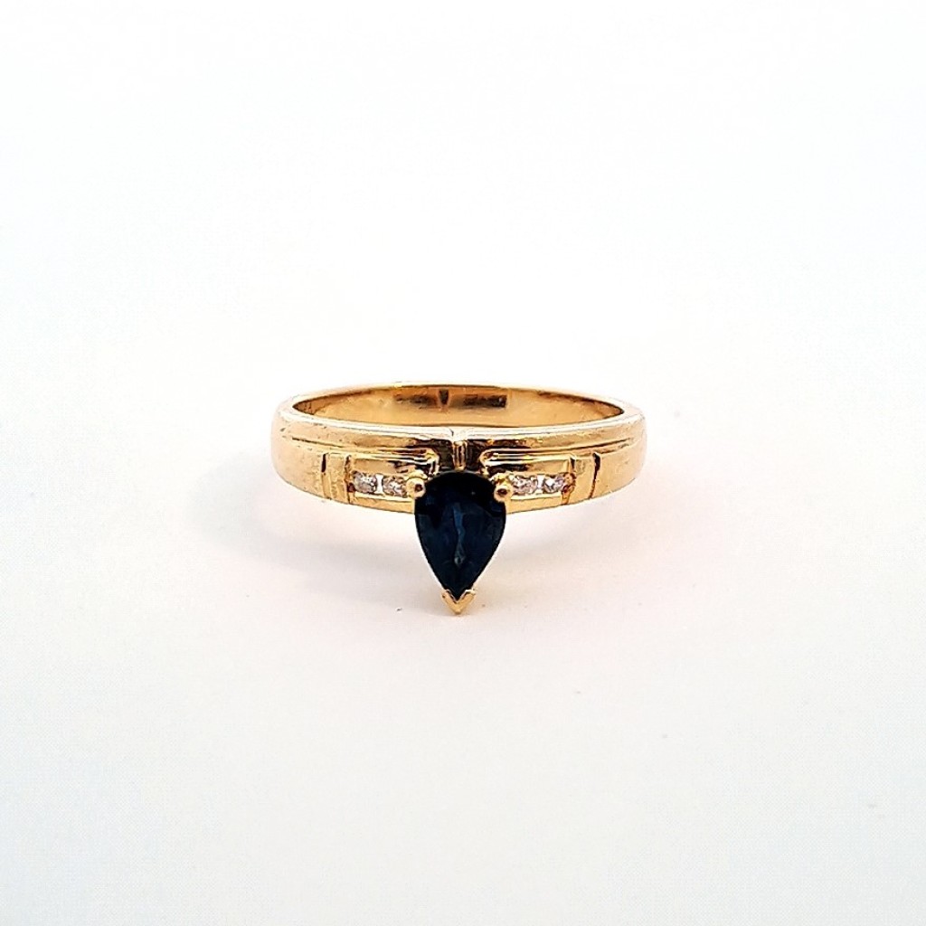 Zlatý prsten se safírem a diamanty, vel. 52