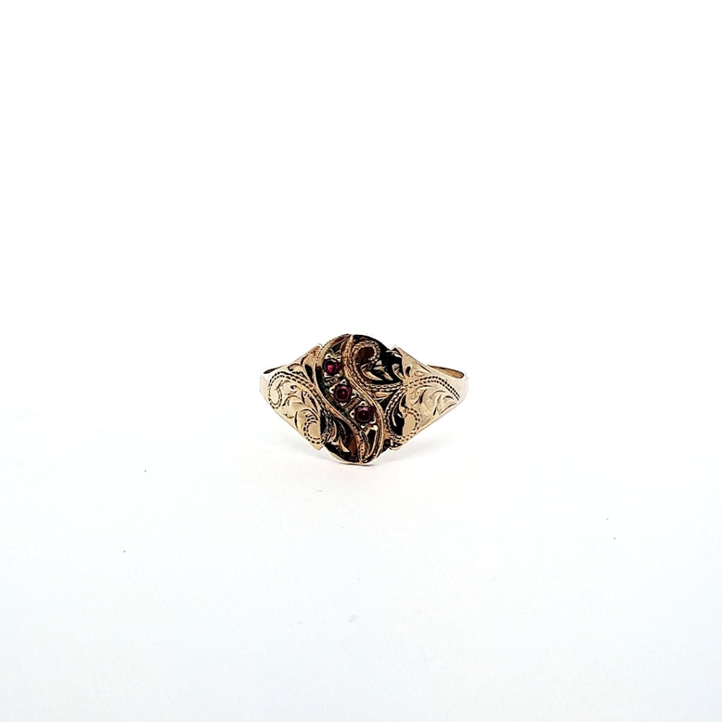 Zlatý prsten s červenými kamínky, vel. 66
