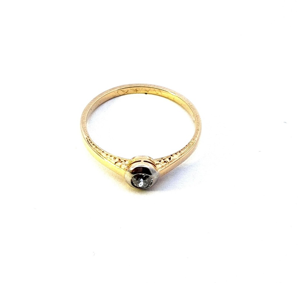 Starožitný zlatý prsten s diamantem, první republika, vel. 61
