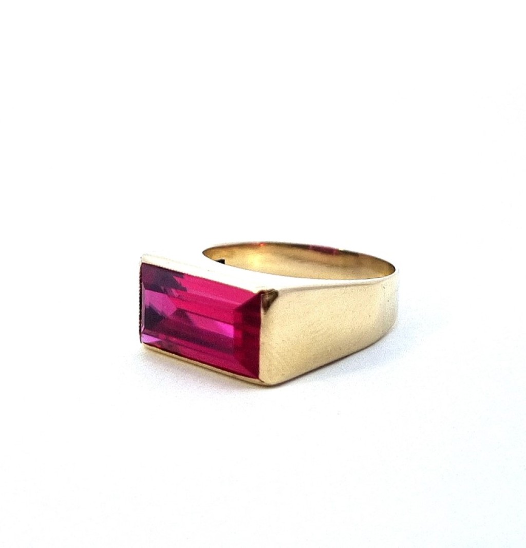Zlatý prsten s červeným kamenem, rubín, vel. 57