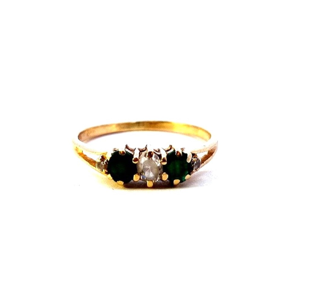 Zlatý prsten se zirkonem a zelenými kamínky, chryzopras, vel. 54