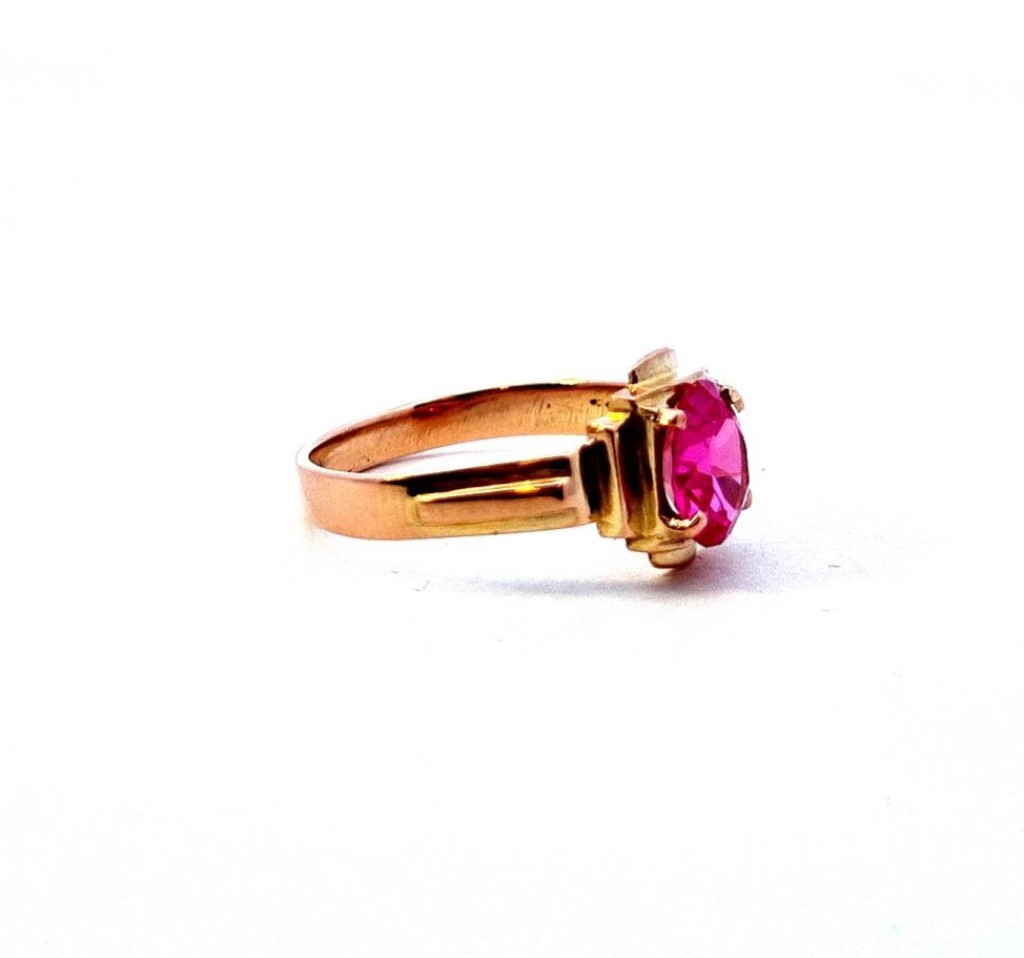Zlatý prsten s růžovým kamenem, rubín, vel. 54