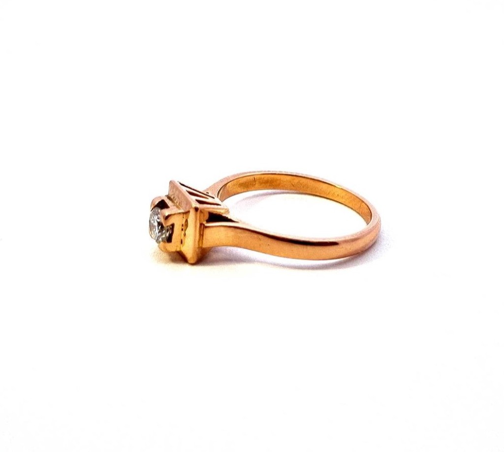 Zlatý prsten s diamantem, vel. 50