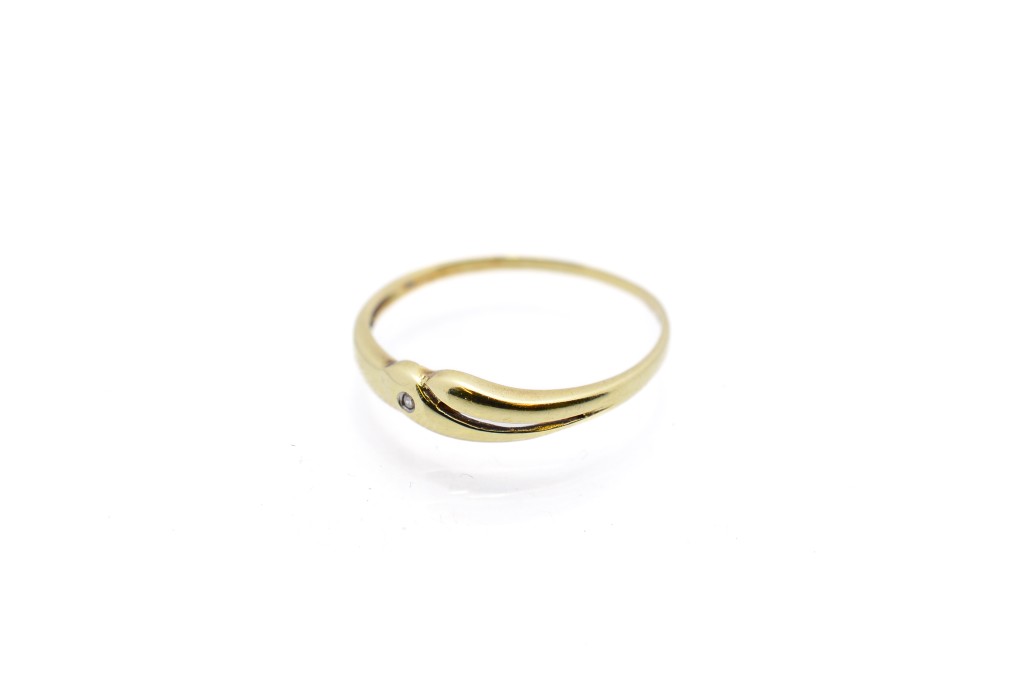 Zlatý prsten s diamantem, vel. 54