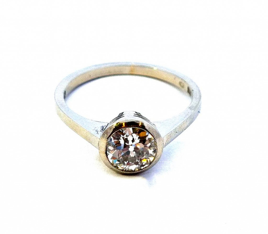 Starožitný z prsten s diamantem 1,09 ct, vel. 56