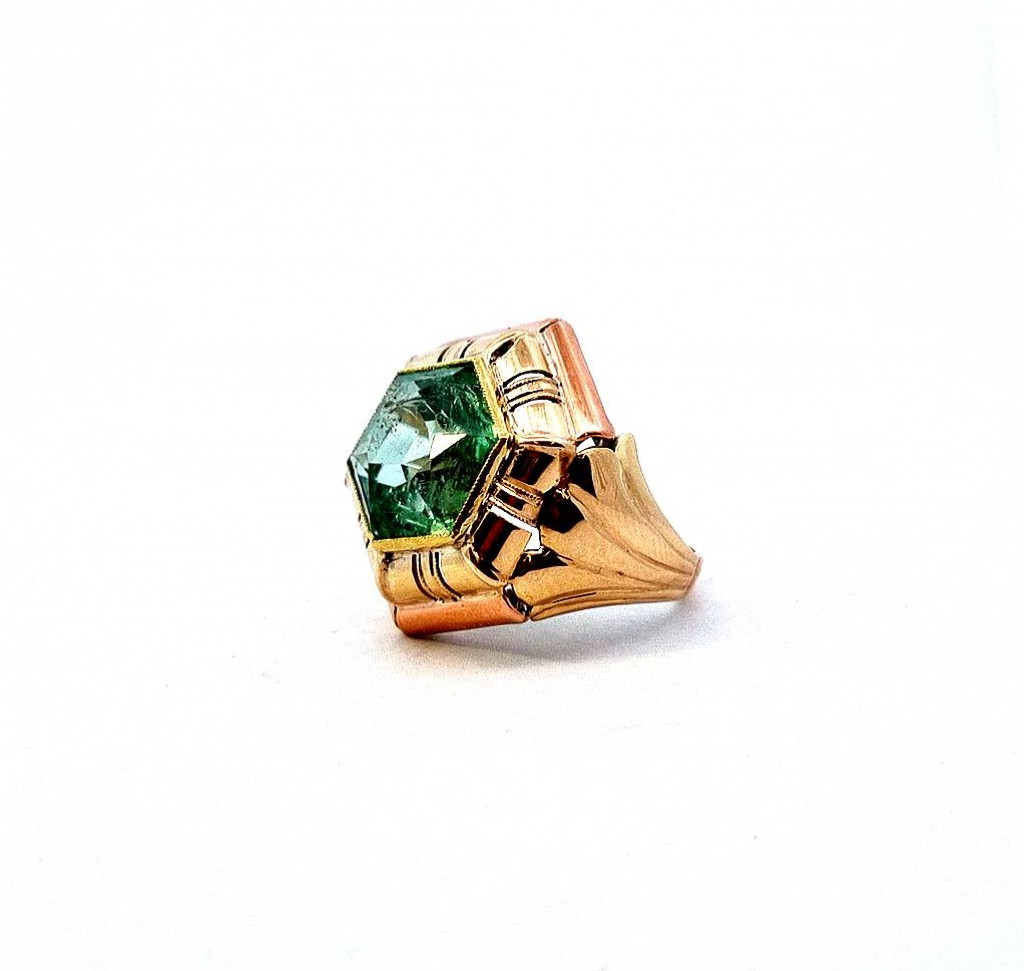 Starožitný zlatý prsten se zeleným kamenem, 1. republika, vel. 52
