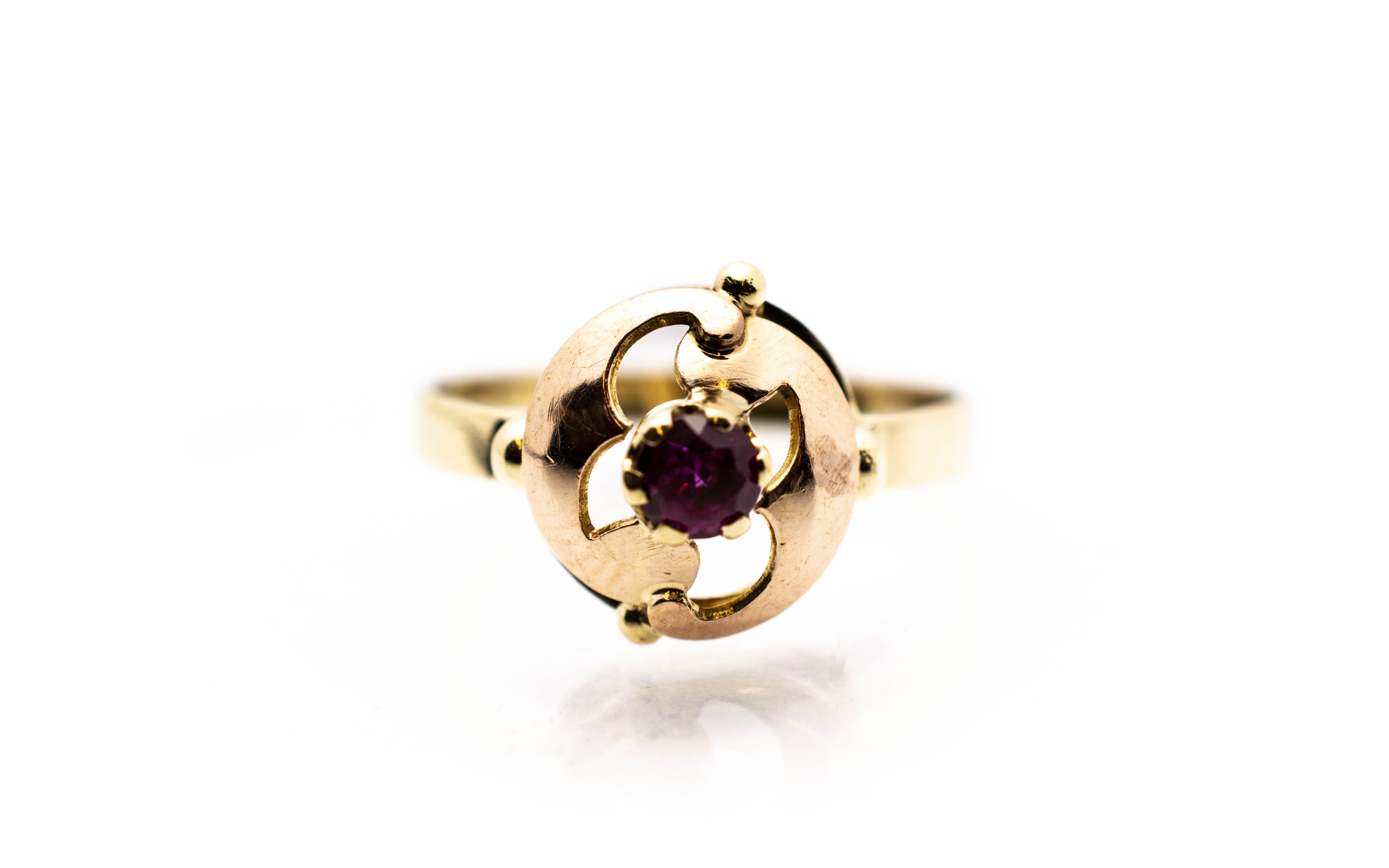 Zlatý prsten s červeným kamenem - rubín, vel. 57