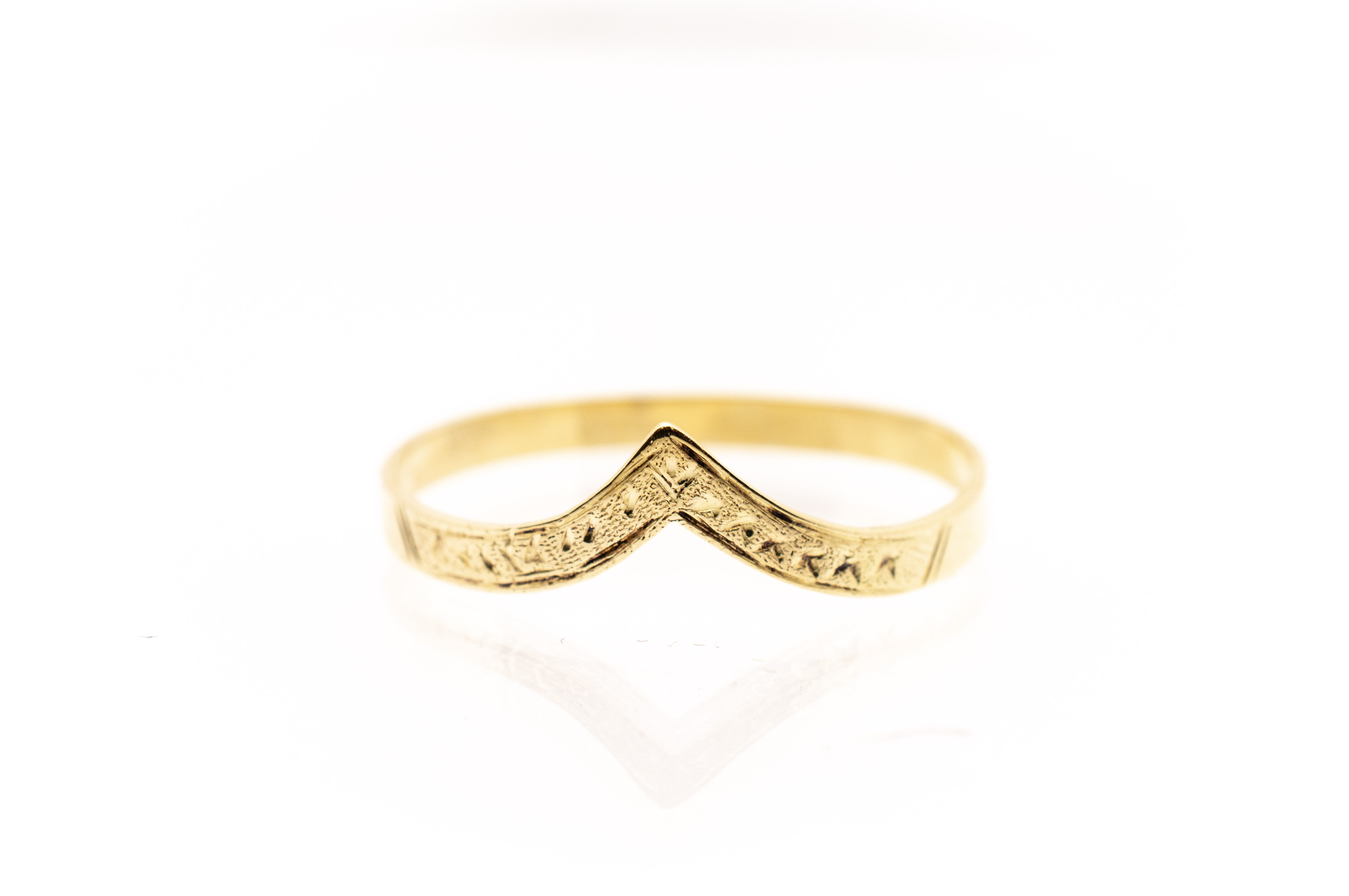 Zlatý prsten, vel. 72