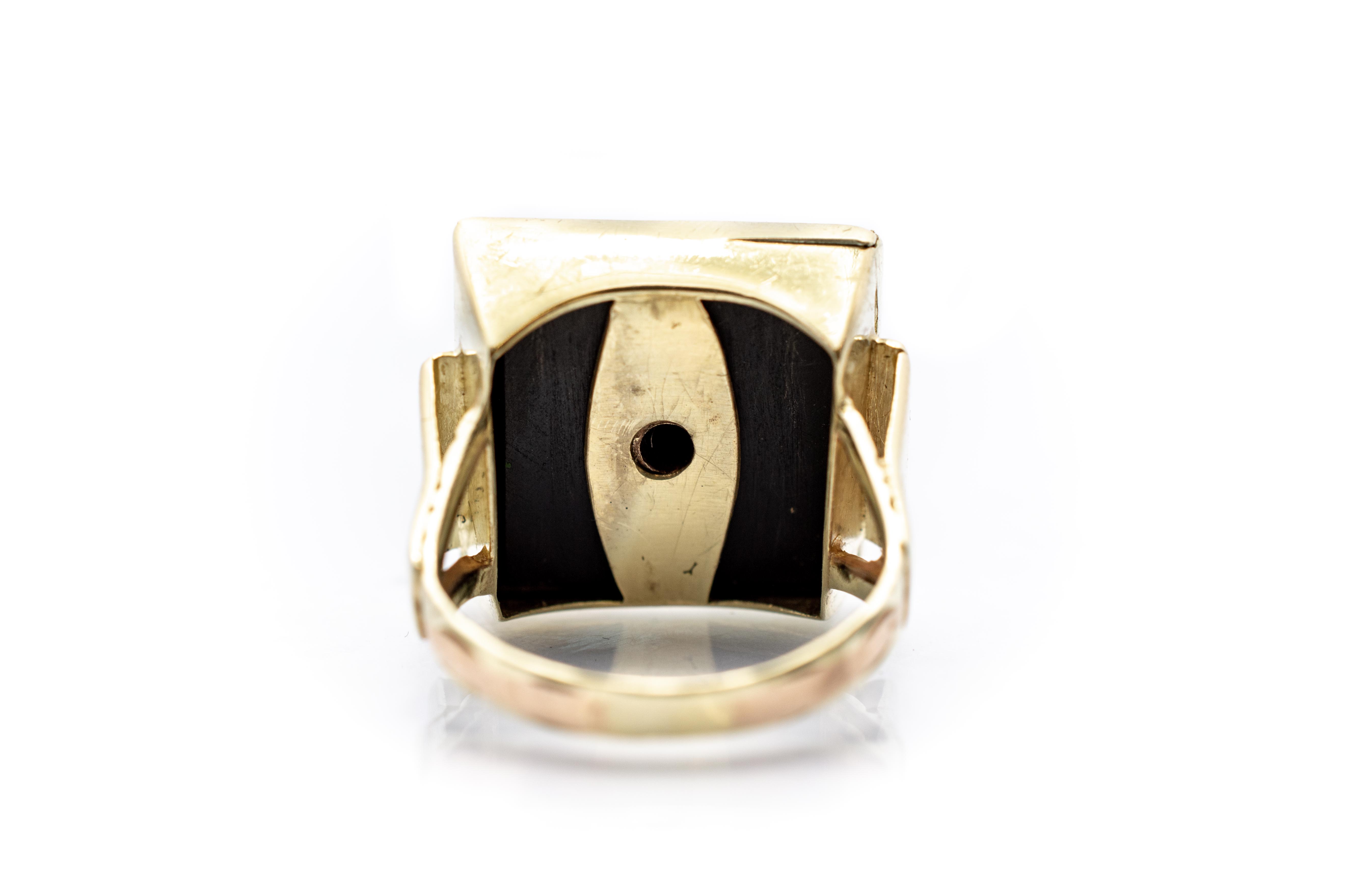 Zlatý prsten se zlatou mincí, vel. 55