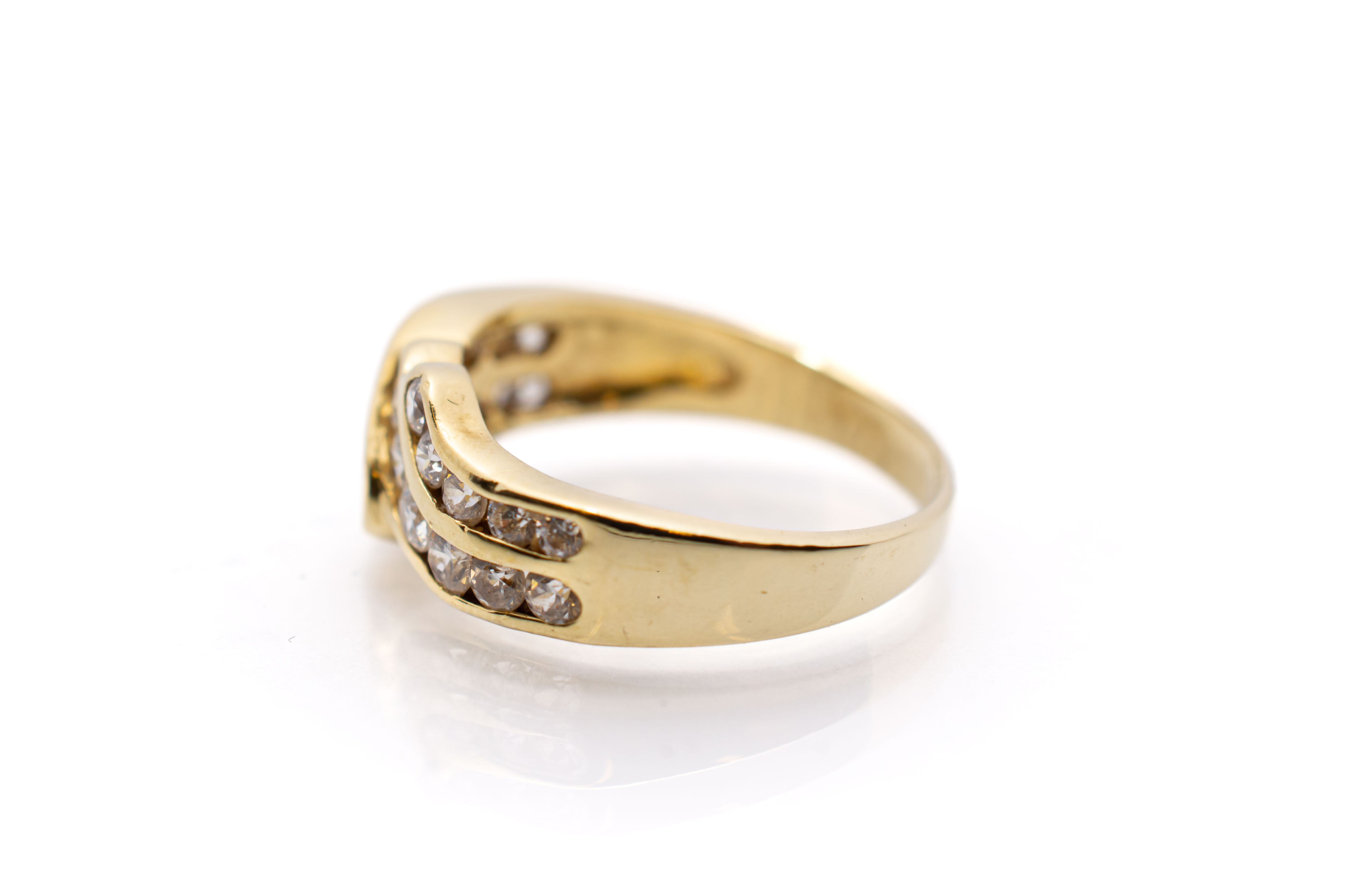 Zlatý prsten se zirkony, vel. 55