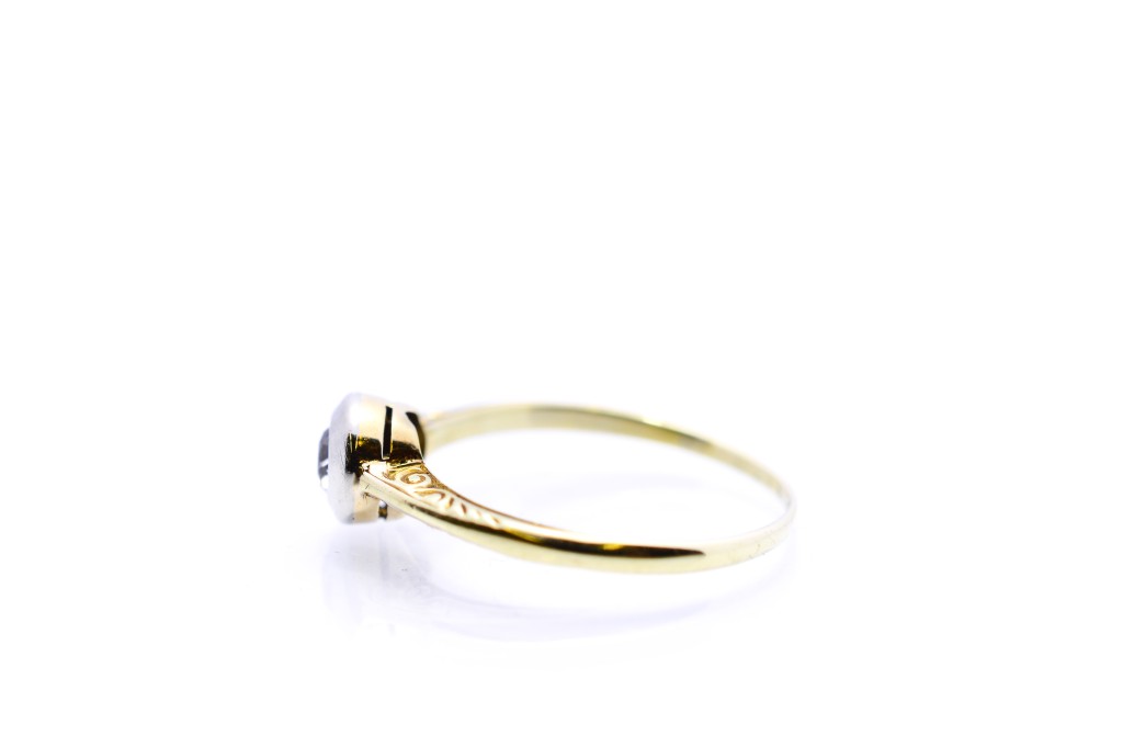 Starožitný zlatý prsten se zirkonem, vel. 54