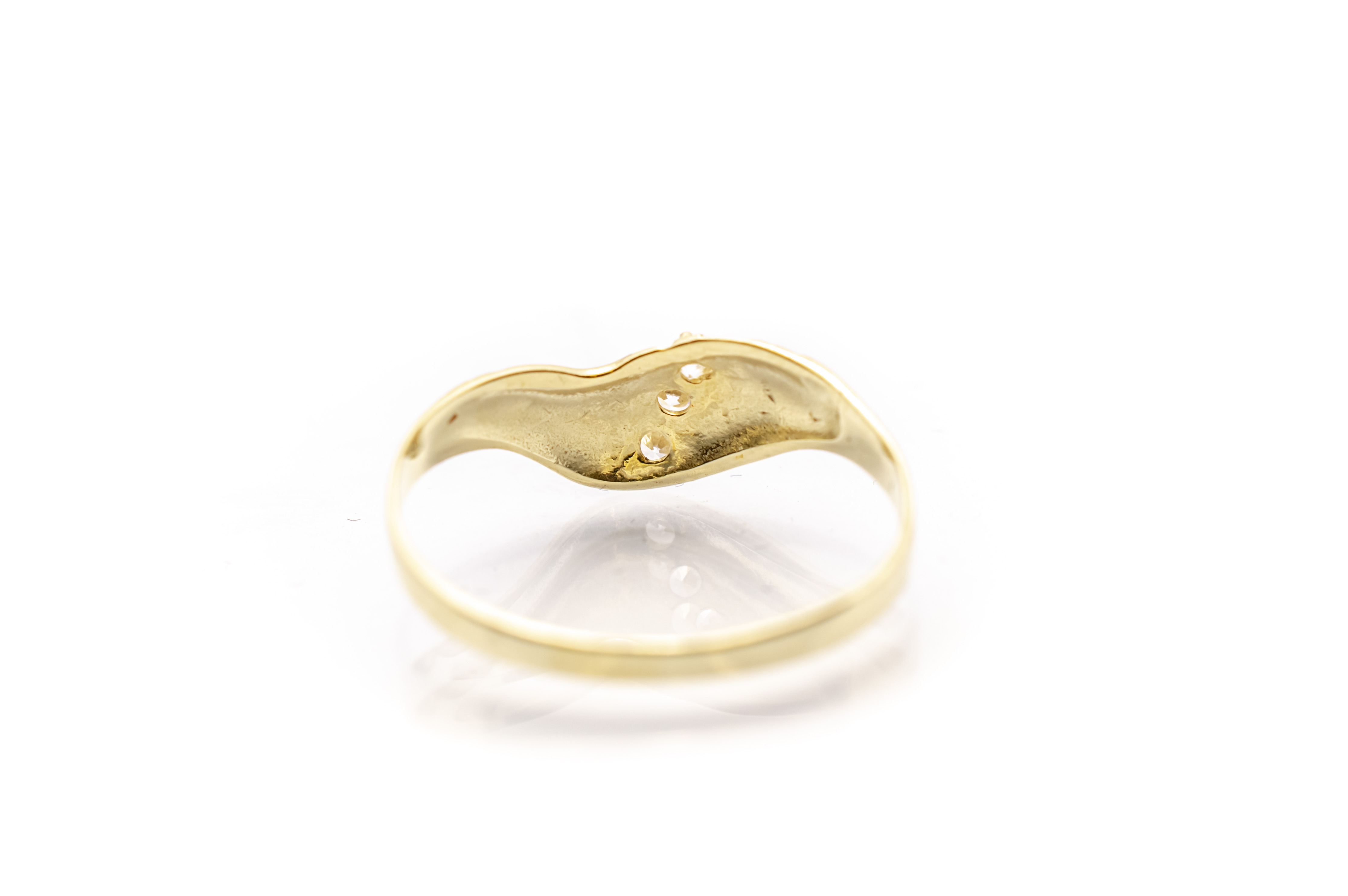 Zlatý prsten se zirkony, vel. 54