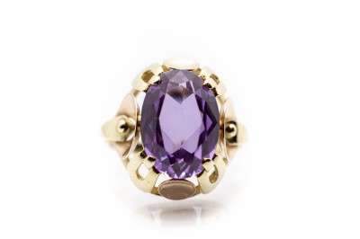 Zlatý prsten s fialovým kamene - ametyst, vel. 56