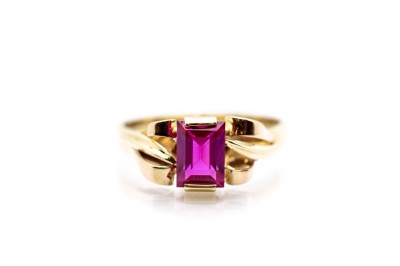 Zlatý prsten s červeným kamenem - rubín, vel. 57
