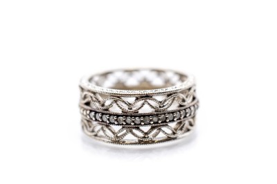 Stříbrný prsten s brilianty, vel. 54