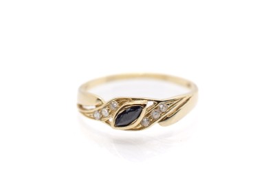 Zlatý prsten s modrým kamenem - safír a zirkony, vel. 58
