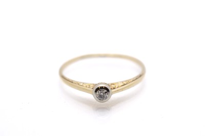 Zlatý prsten s briliantem, první republika, vel. 55